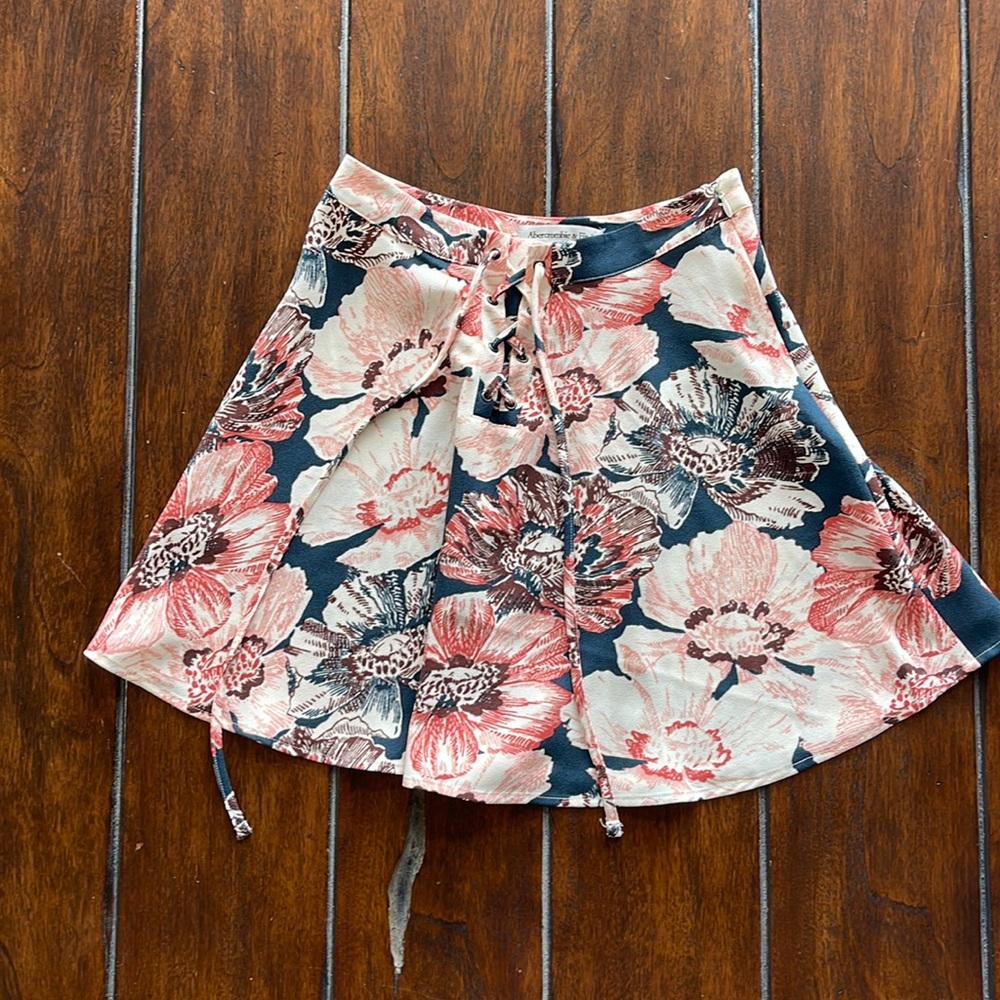 Abercrombie and Fitch Skirt Size XS